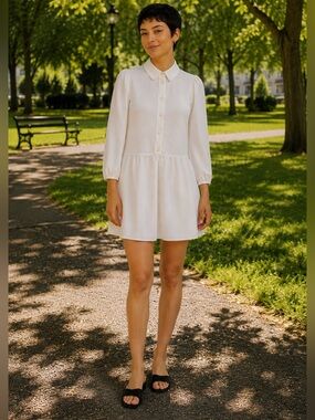 Carven Paris Ivory Shift Dress FR 40 US 4-6 Long Sleeve Mini Pockets Parisian